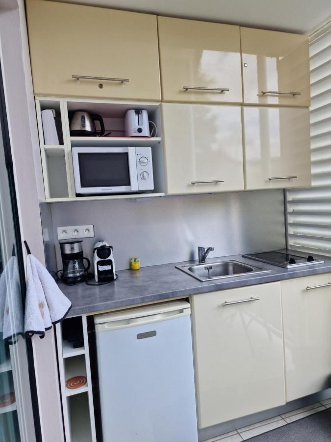 Appartement Spacieux Vue Sur Mer Trinite  Exterior foto